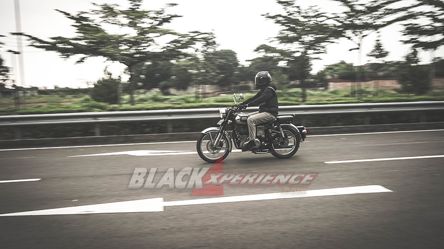 Royal Enfield Classic 500 Chrome – a Renewable Classic