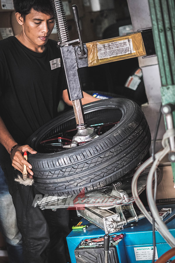 Panduan Modifikasi Velg Datsun Cross - Lebih Sporty Look dan Tangguh