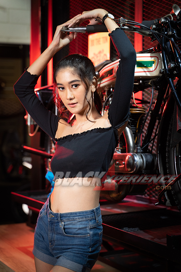 Reihana Hanif, Pernah Riding Surabaya-Bali dengan Sportbike 