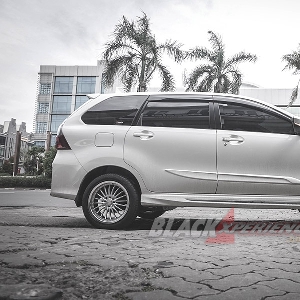 Makin Gaya dengan Upgrade Velg Toyota Veloz 2019