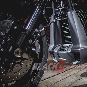 Harley Davidson FXDR dan Iron-Moge Klasik, Tenaga Modern