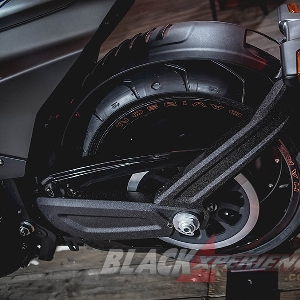 Harley Davidson FXDR dan Iron-Moge Klasik, Tenaga Modern