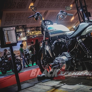 Harley Davidson FXDR dan Iron-Moge Klasik, Tenaga Modern