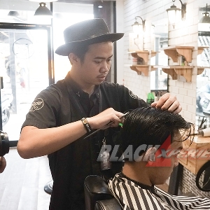 Chandra Subowo, Sosok Dibalik DMens Barbershop