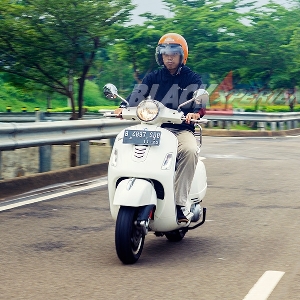 Vespa GTS Super 300, Kaya Fitur Premium