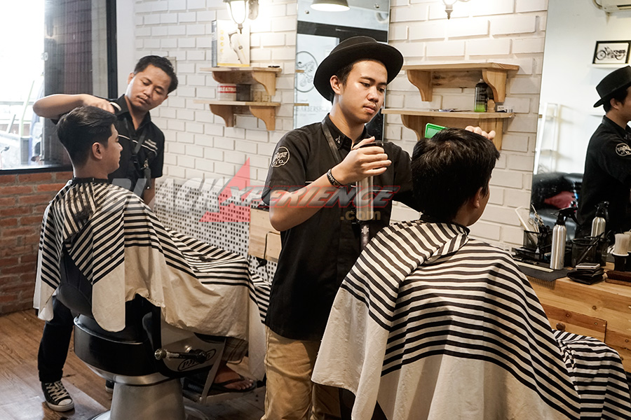 Chandra Subowo, Sosok Dibalik DMens Barbershop