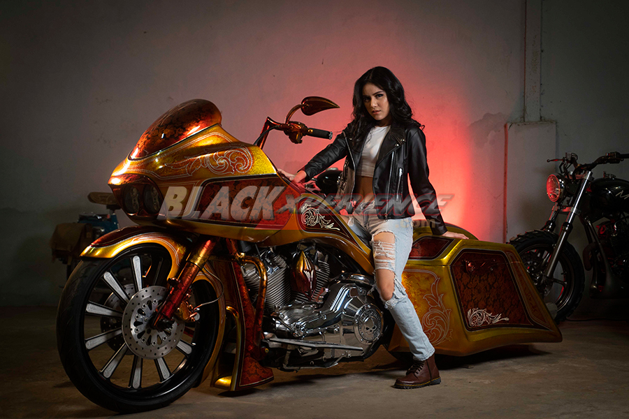 Regina Rumopa, Classic Bike Enthusiast Angels