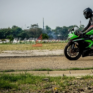 Kawasaki Ninja ZX-6R 636 - Complete Package