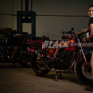 Regina Rumopa, Classic Bike Enthusiast Angels