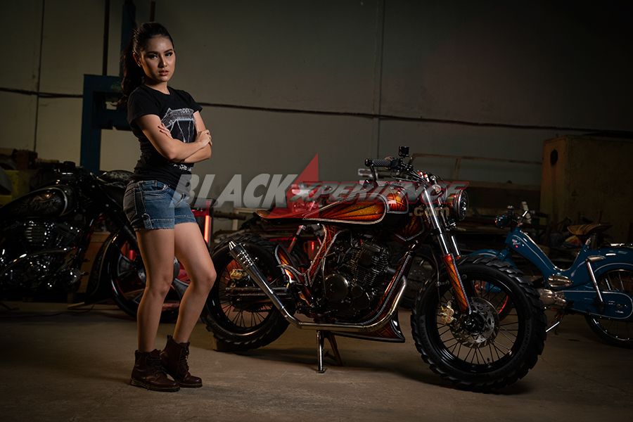 Regina Rumopa, Classic Bike Enthusiast Angels