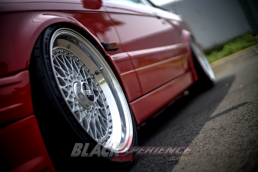 Modifikasi BMW E30 Cabriolet, Less is More