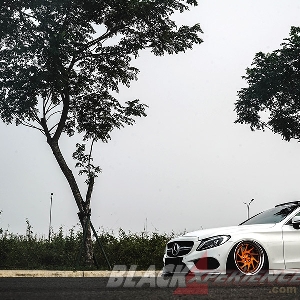 Modifikasi Mercedes-Benz C300 Coupe W205 nan Simpel dan Eksklusif