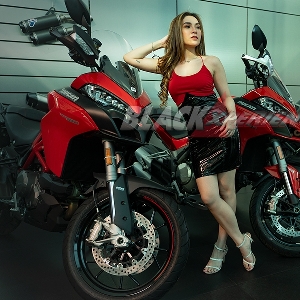 Yuniza Icha, Pecinta Motor Sportbike Idamkan Riding ke Bromo