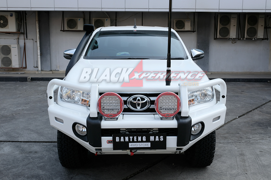 Menaikkan Pamor Offroad pada Toyota Hilux