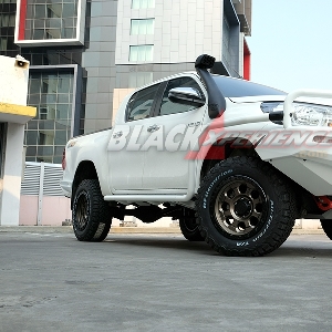 Menaikkan Pamor Offroad pada Toyota Hilux