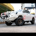 Menaikkan Pamor Offroad pada Toyota Hilux