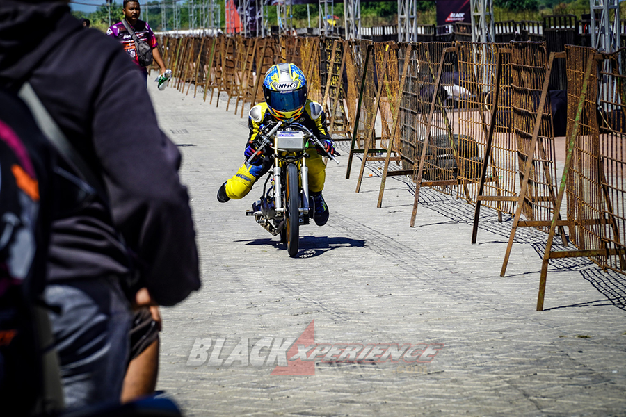 Suasana Paddock di Black Drag Black 2023