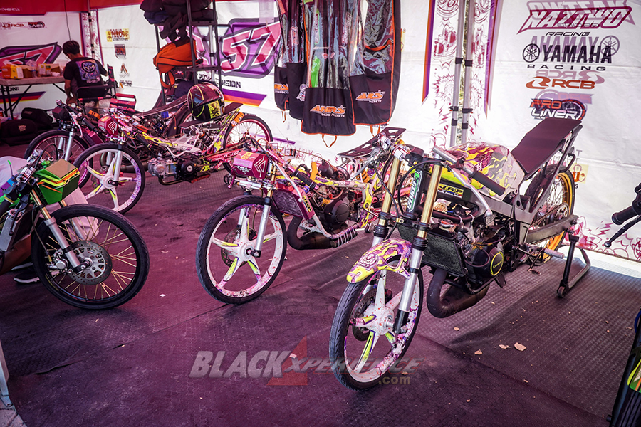 Suasana Paddock di Black Drag Black 2023