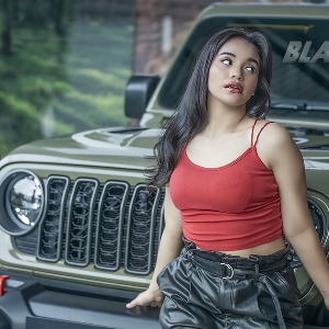 Ketika Yuan Berhadapan dengan Jeep Wrangler