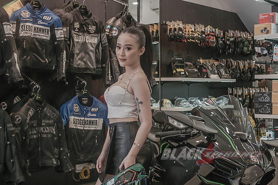 Veronica Vidya Penyuka Pilates Dambakan Cowok Dengan Superbike