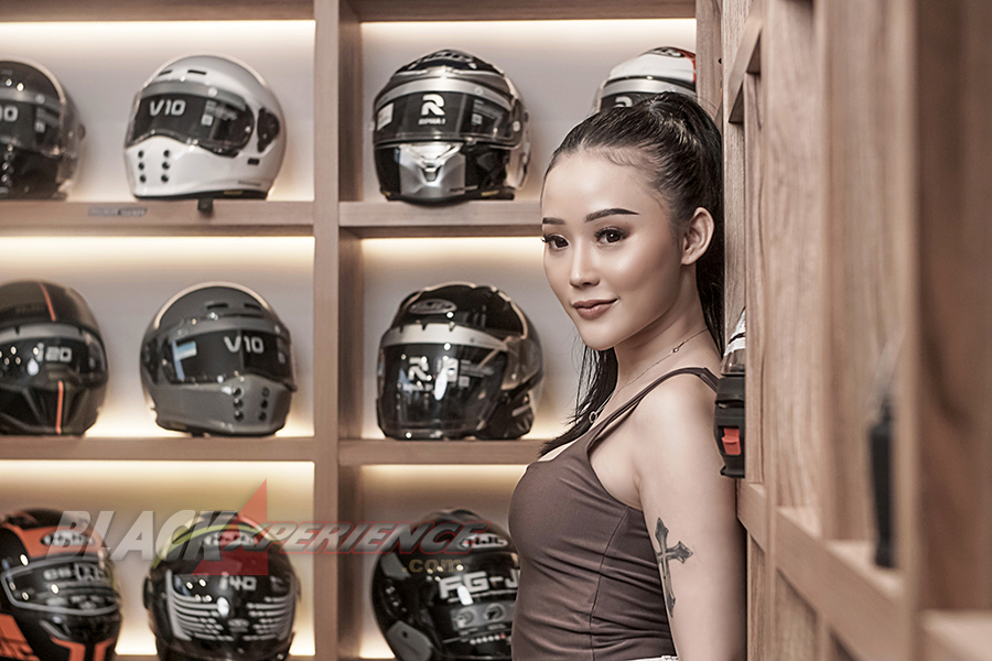 Veronica Vidya Penyuka Pilates Dambakan Cowok Dengan Superbike