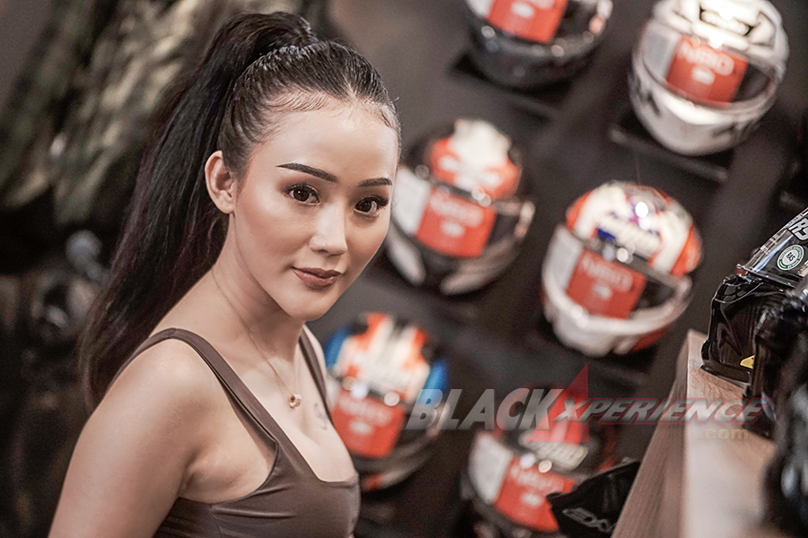 Veronica Vidya Penyuka Pilates Dambakan Cowok Dengan Superbike