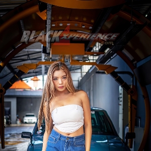 Gungutii Black Angel Bali Idamin Lamborghini Urus, Sexy of Mind