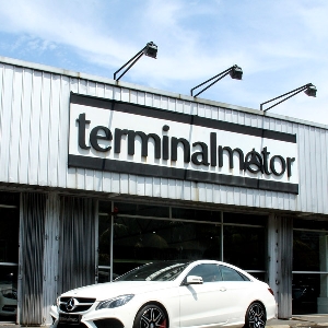 E400 Coupe sebagai salah satu andalan Terminal Motor