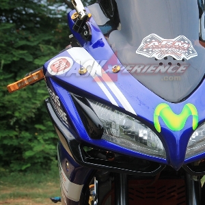 Fairing ala R25 dengan dua headlamp