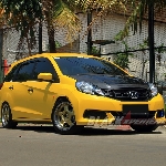 Modifikasi Honda Mobilio Street Racing Stage 2