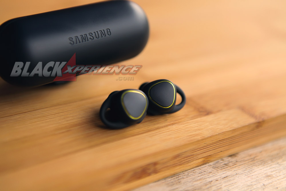 Samsung Gear Icon X, Paduan Stylish Pemutar Musik dan Fitness Tracker