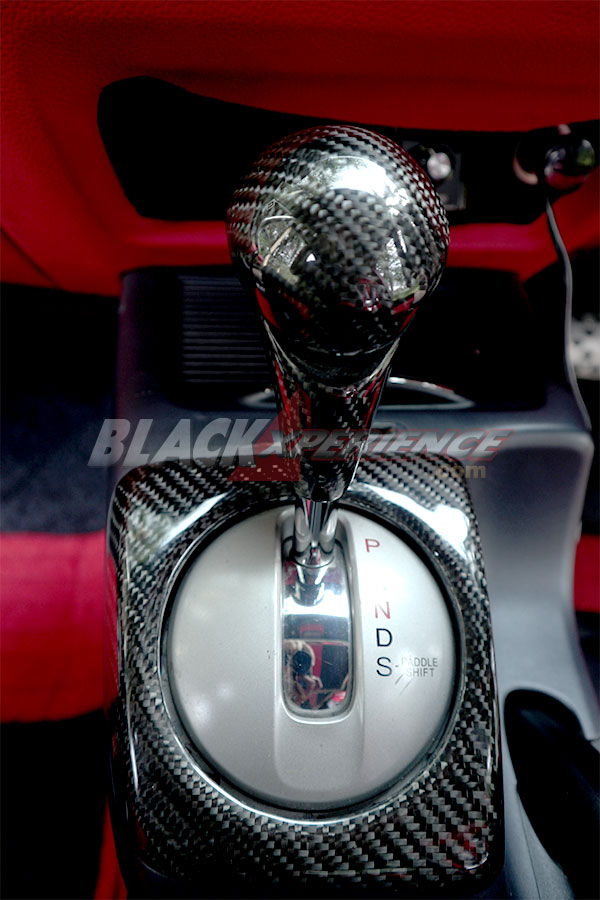 Shift knob carbon