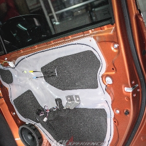 Upgrade Head Unit, Headrest Clip On dan Security Cam pada  All New Nissan Livina VL