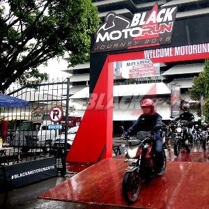 Black Motorun Journey 2016