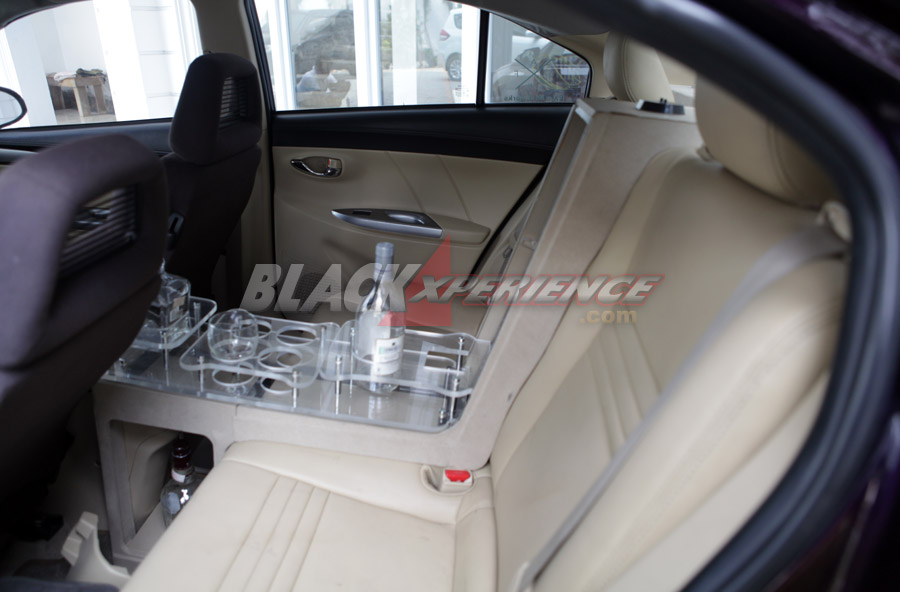 Modifikasi Elegan Toyota Vios 2013