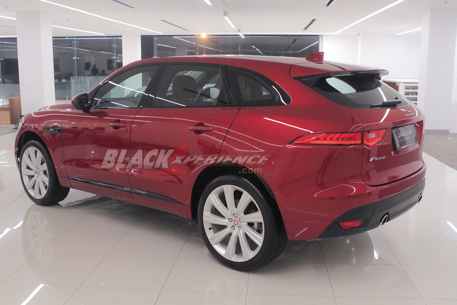 Jaguar F-Pace R-Sport, SUV pertama dari Jaguar