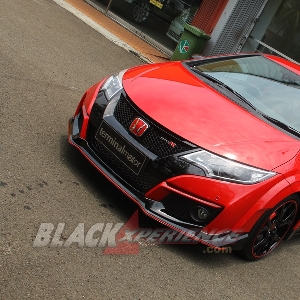 Civic Type R generasi keempat yang mempesona 