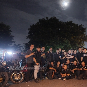 Sesi foto seluruh anggota BMC usai Kopdar