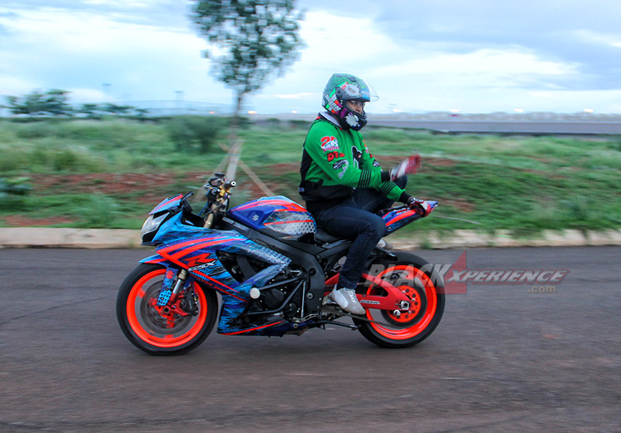 Aksi stunt bike Witjax