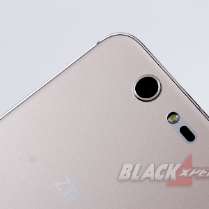 ZTE Blade S7, Smartphone Selfie Nan Powerfull