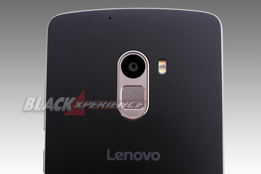 Cicipi Lenovo Vibe K4 Note, Sensasi VR Di Layar Smartphone