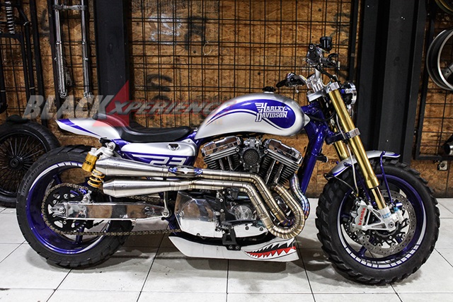 Modifikasi Harley Sportster XL 1200, Simply Retro Scrambler