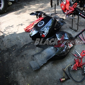 Perangkat custom Yamaha Scorpio street fighter