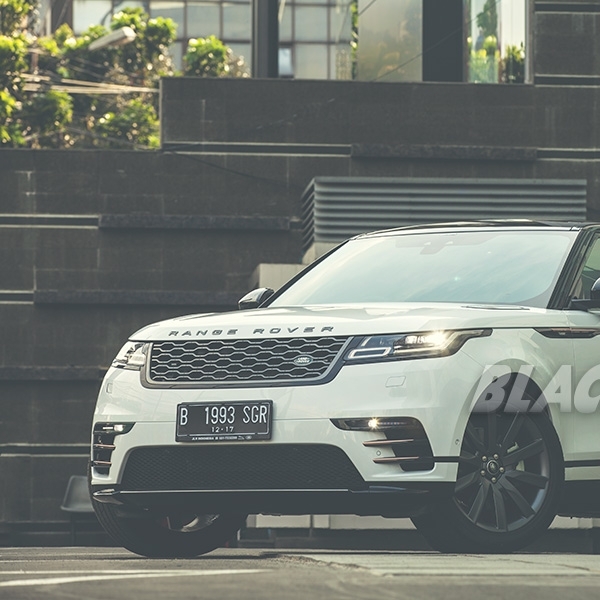 Beautiful Off-Roader Range Rover Velar P380 R