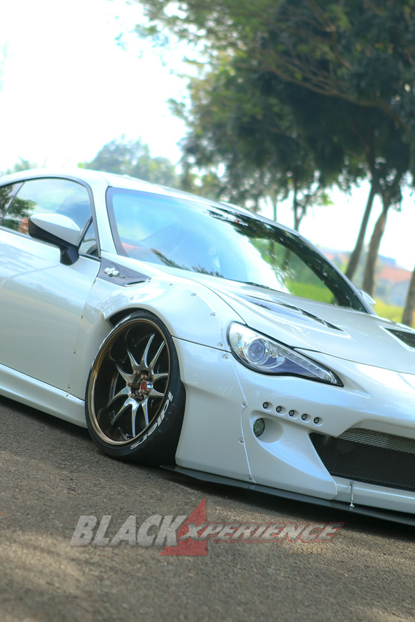 Tampang menggoda Toyota FT86 Rocket Bunny