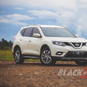 Autoreview Nissan X-Trail Hybrid, One of A Kind