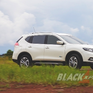 Autoreview Nissan X-Trail Hybrid, One of A Kind