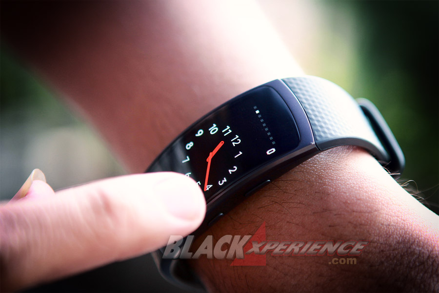 Disain Apik Kinerja Ciamik Samsung Gear Fit 2 blackxperience