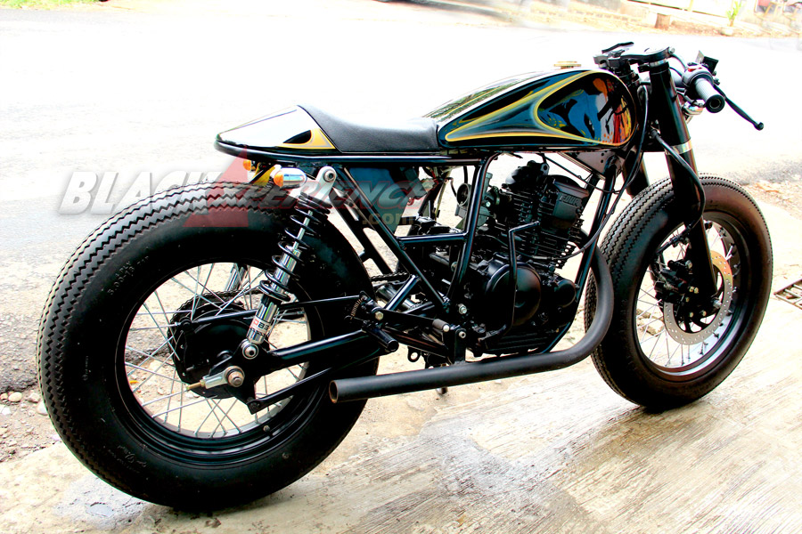 Modifikasi Klasik  Cafe Racer Yamaha  Scorpio 