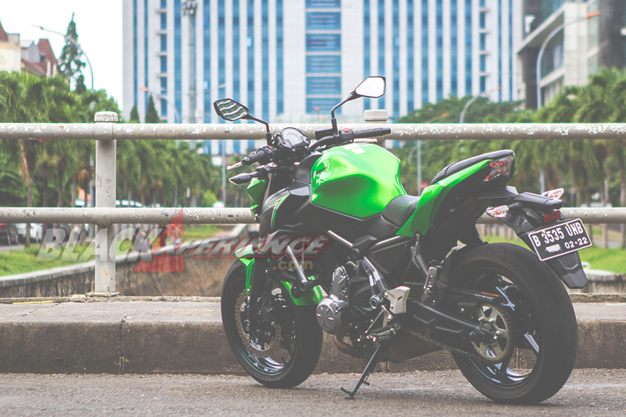 Kawasaki Z650 - Everyday Big Bike